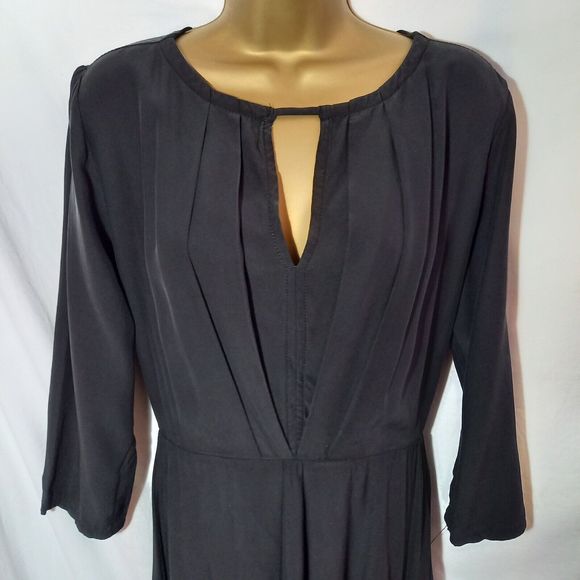 Size 10 Dip Hem ¾ Sleeve Knee to Midi Length Pleated Dress - Picture 2 of 6